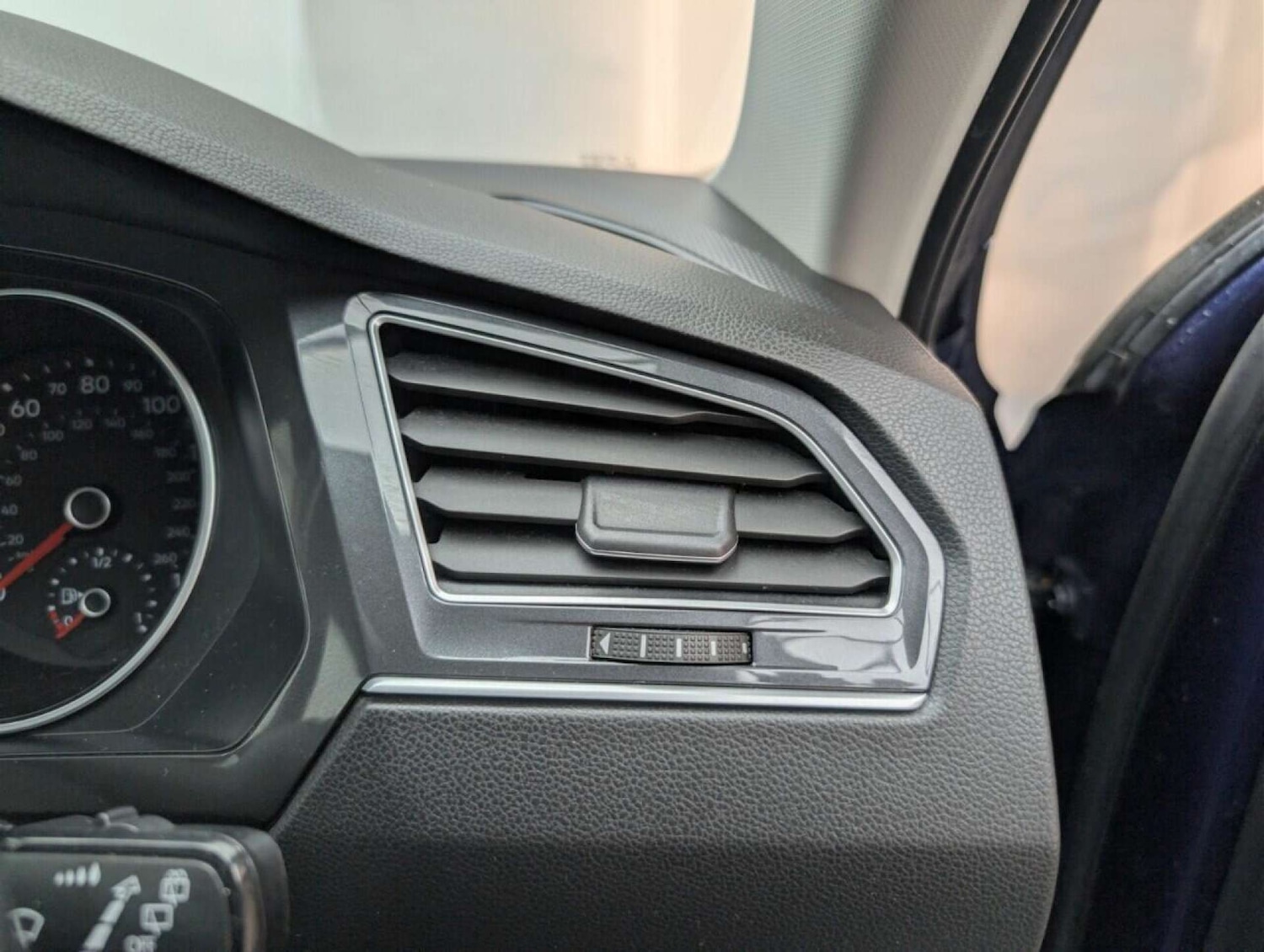 Used Volkswagen Tiguan 2019 for sale - 77713294: Photo 21