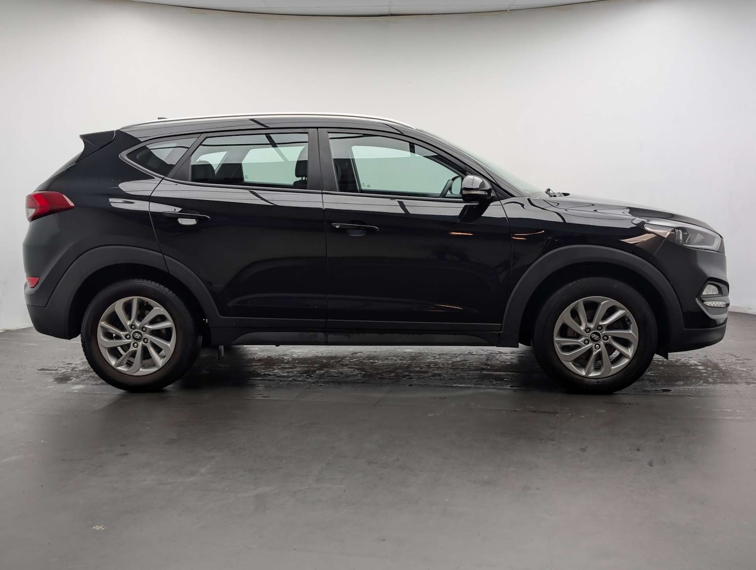 Used Hyundai TUCSON 2018 for sale - 78220822: Photo 2