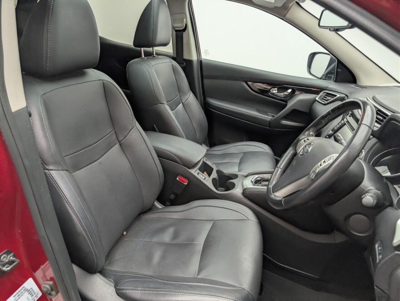 Used Nissan Qashqai for sale - 77658425: Photo 12