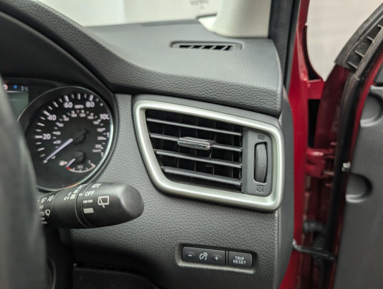 Used Nissan Qashqai for sale - 77658425: Photo 18