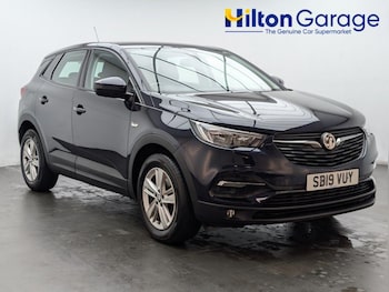 2019 (10) - 1.2 Turbo GPF SE SUV 5dr Petrol Manual Euro 6 (s/s) (130 ps) - SAT NAV + CR