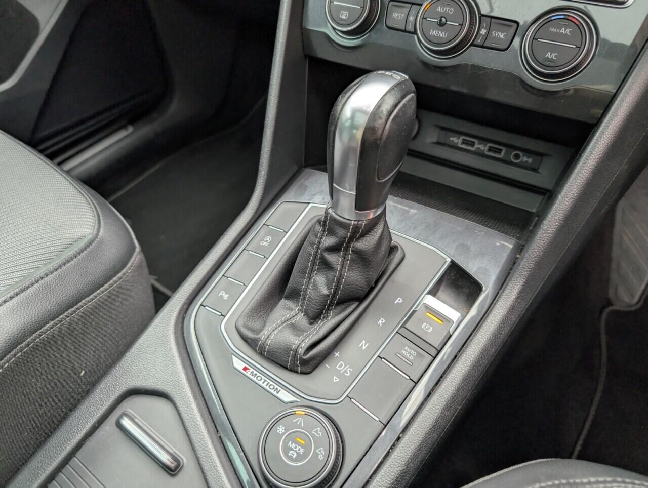 Used Volkswagen Tiguan 2019 for sale - 77646668: Photo 16