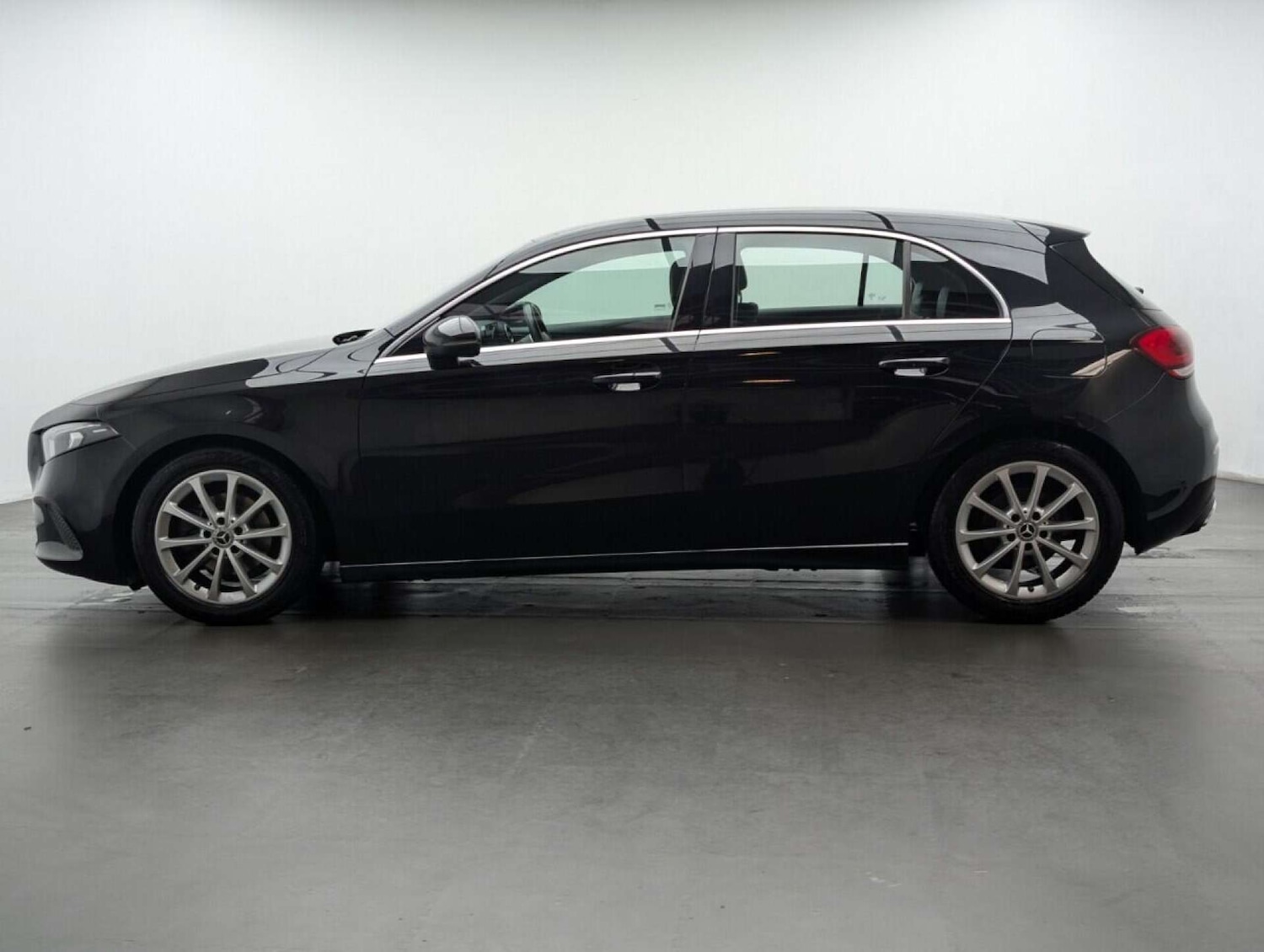 Used Mercedes-Benz A-Class 2019 for sale - 77713810: Photo 5