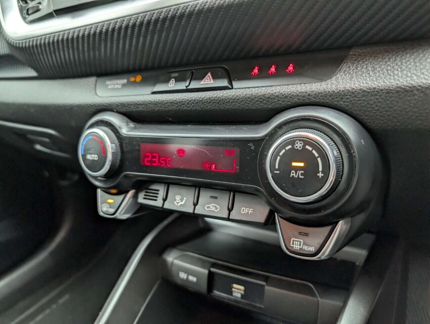 Used Kia Stonic 2021 for sale - 77713133: Photo 16