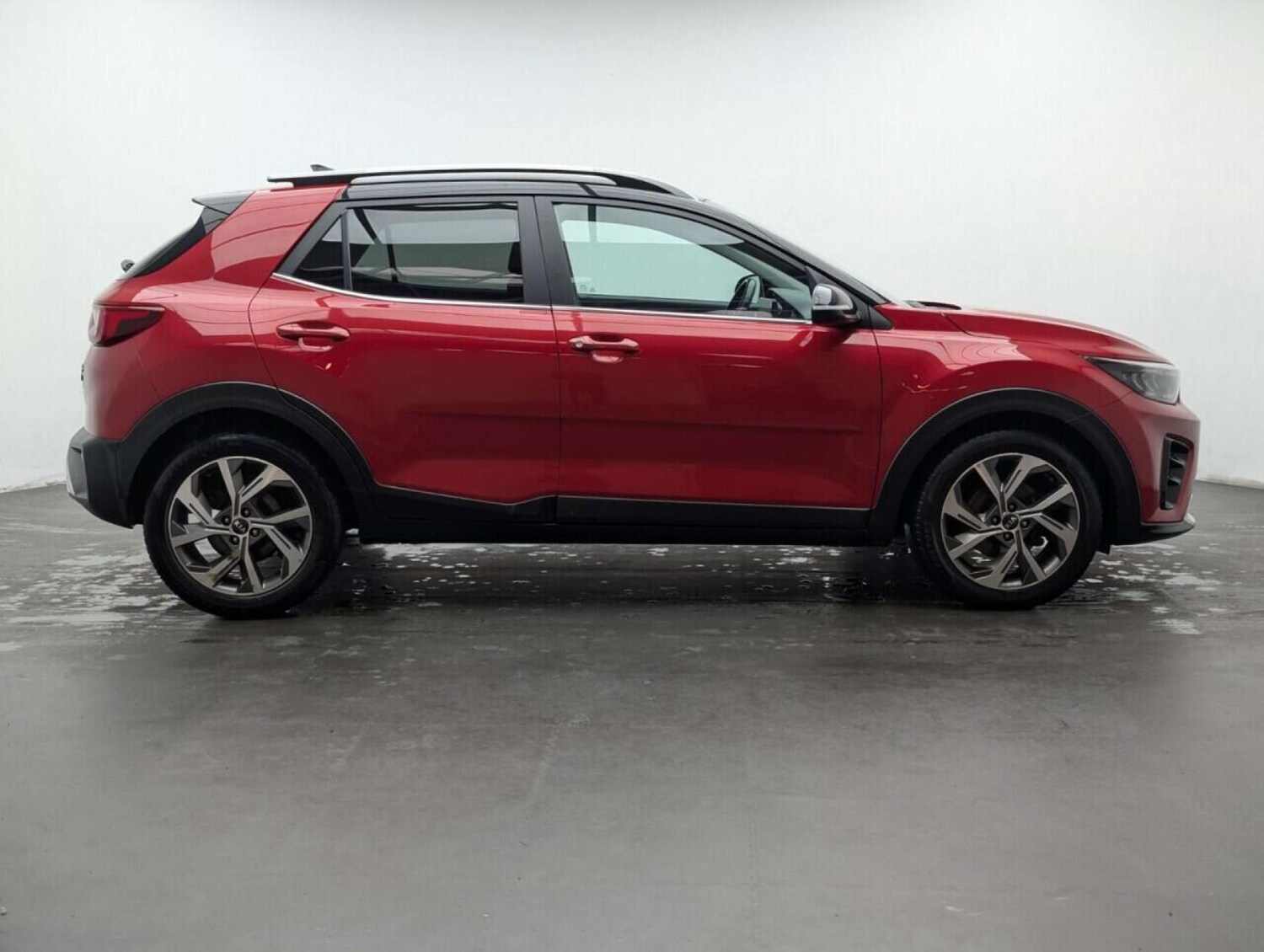 Used Kia Stonic 2021 for sale - 77713133: Photo 9