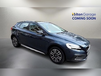 Used Volvo V40 2016 for sale - 76538790: Photo