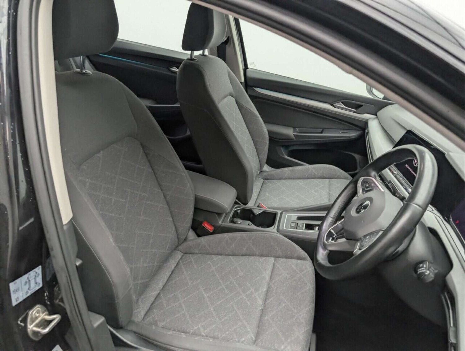 Used Volkswagen Golf 2020 for sale - 77713902: Photo 12