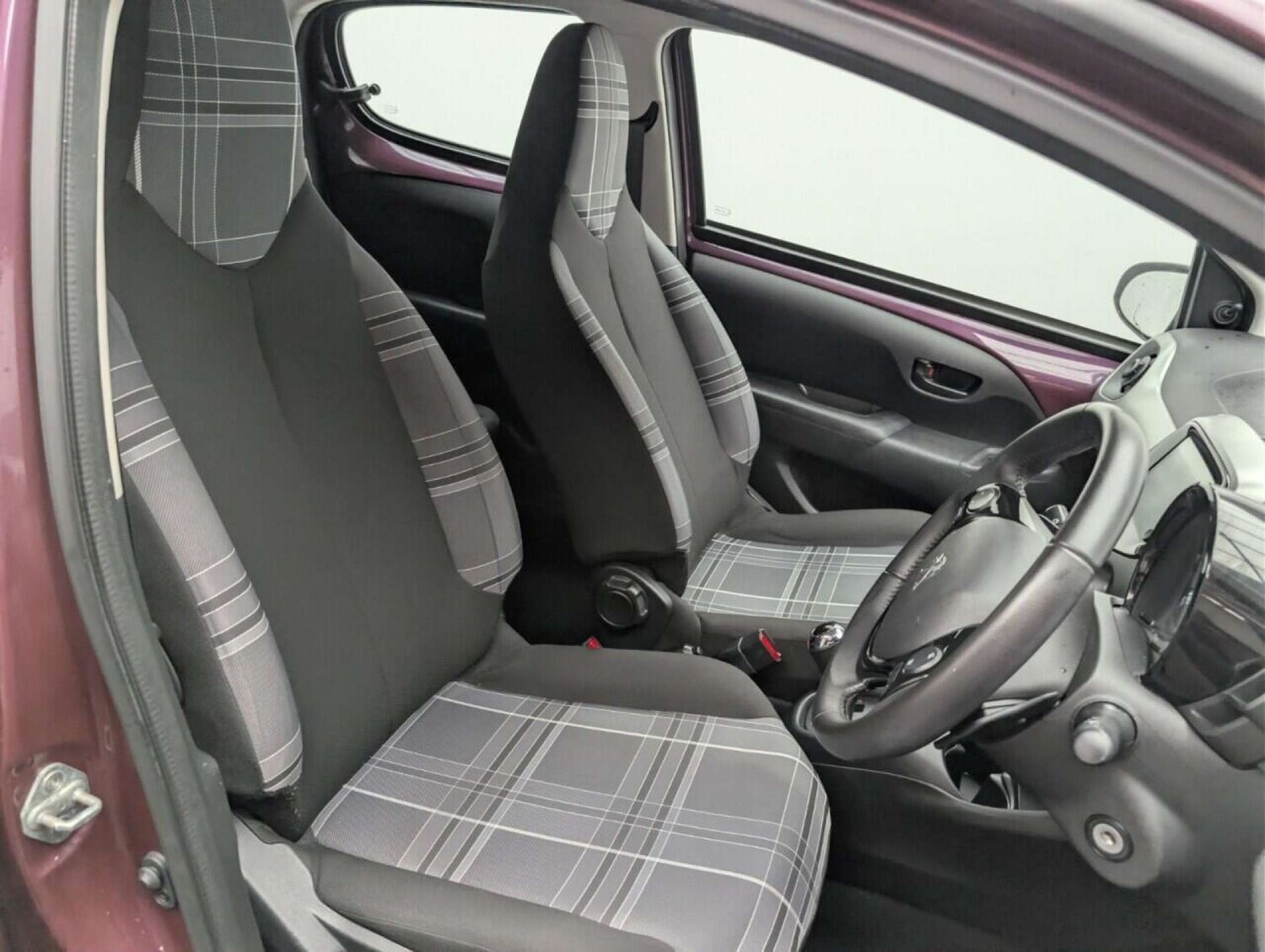 Used Peugeot 108 2017 for sale - 77714325: Photo 12