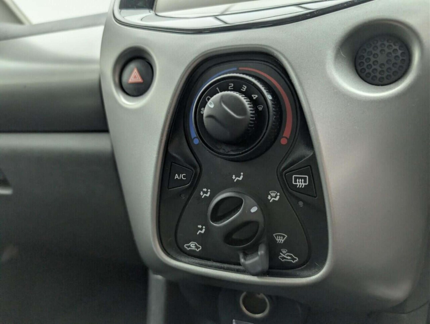 Used Peugeot 108 2017 for sale - 77714325: Photo 15