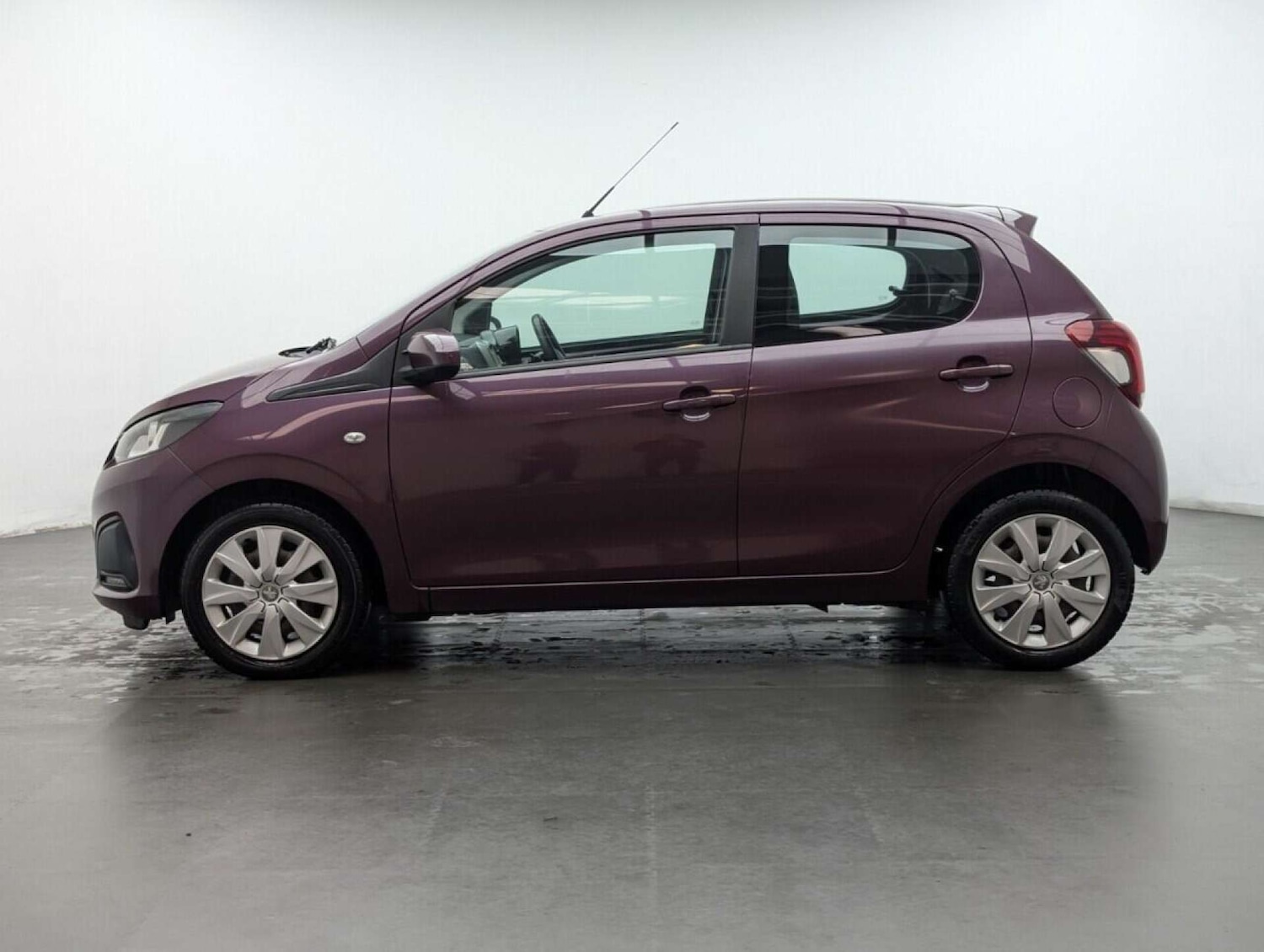 Used Peugeot 108 2017 for sale - 77714325: Photo 5