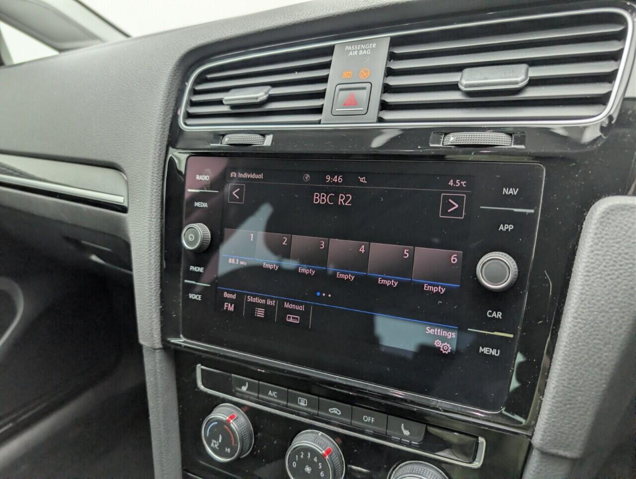 Used Volkswagen Golf 2017 for sale - 77040850: Photo 13