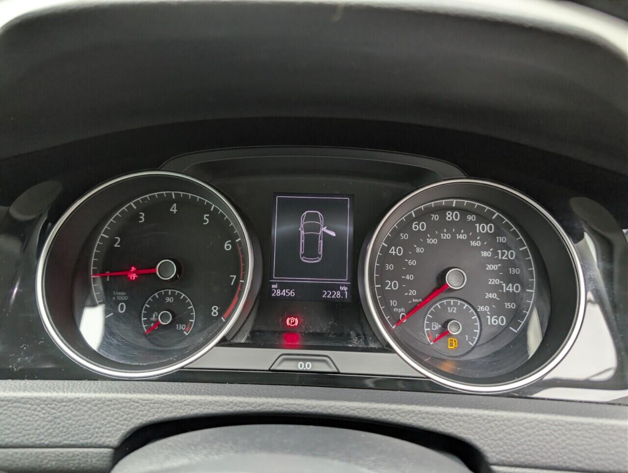 Used Volkswagen Golf 2017 for sale - 77040850: Photo 17