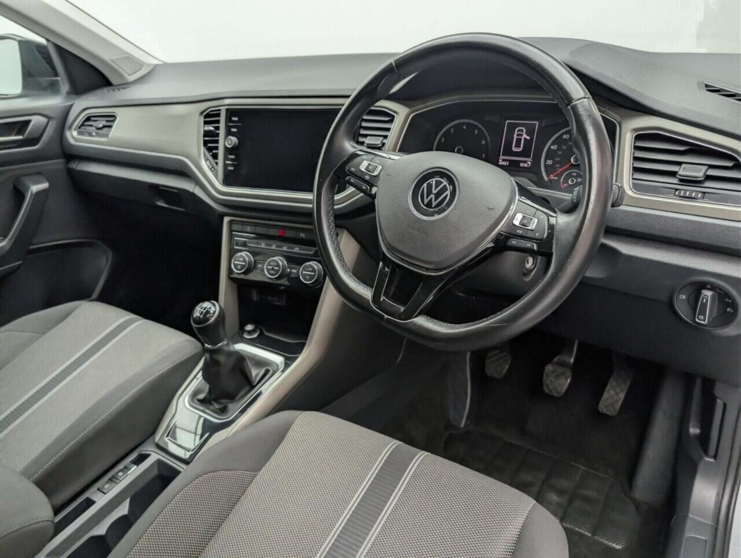 Used Volkswagen T-Roc 2020 for sale - 77713322: Photo 11