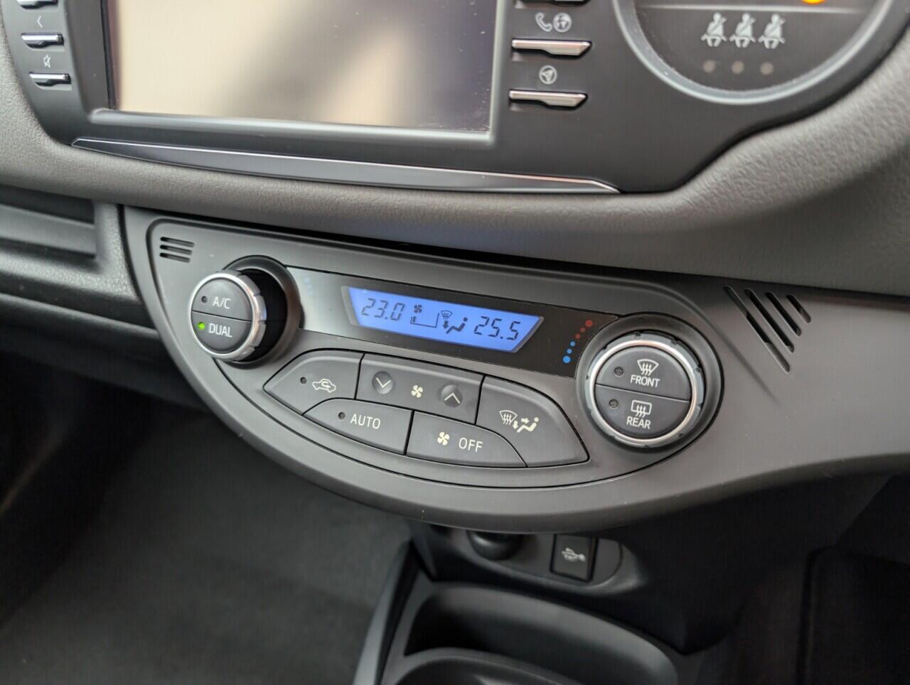 Used Toyota Yaris 2019 for sale - 76425508: Photo 15