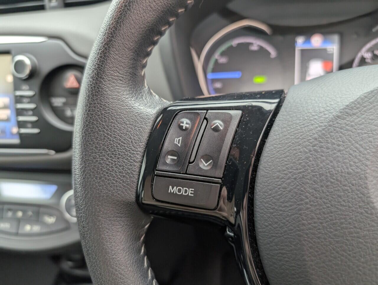 Used Toyota Yaris 2019 for sale - 76425508: Photo 18