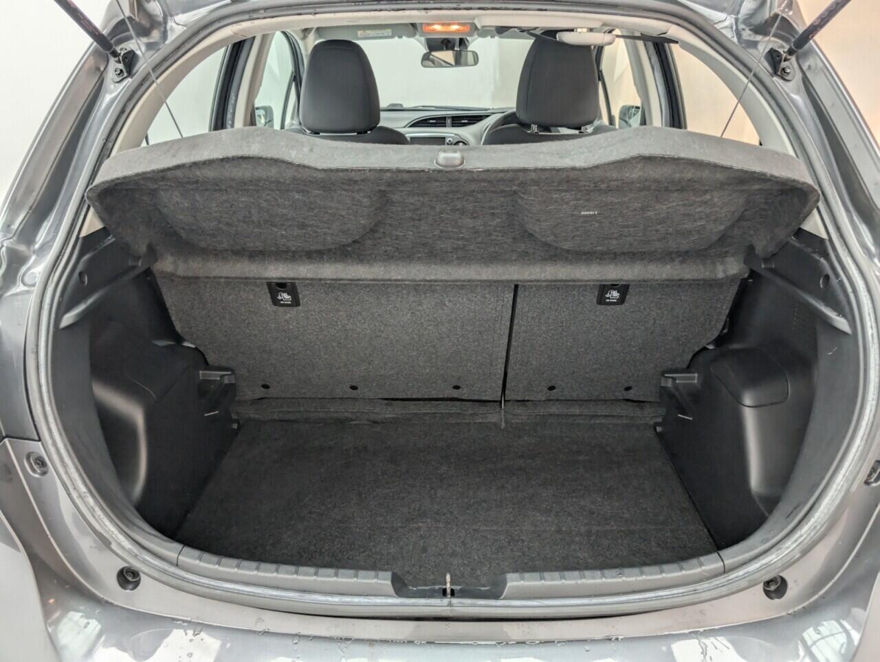 Used Toyota Yaris 2019 for sale - 76425508: Photo 25