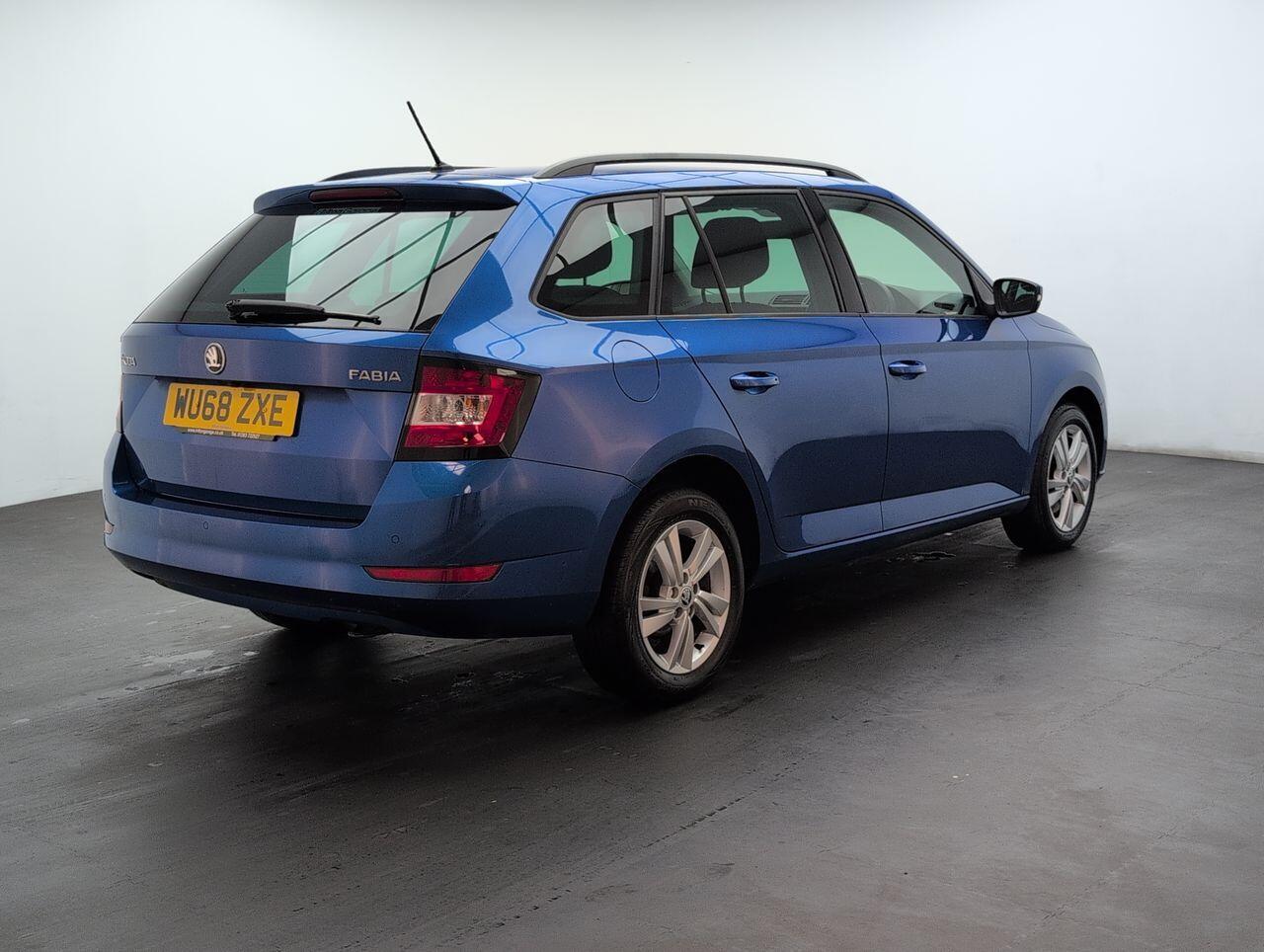 Used Skoda Fabia 2018 for sale - 76424367: Photo 8