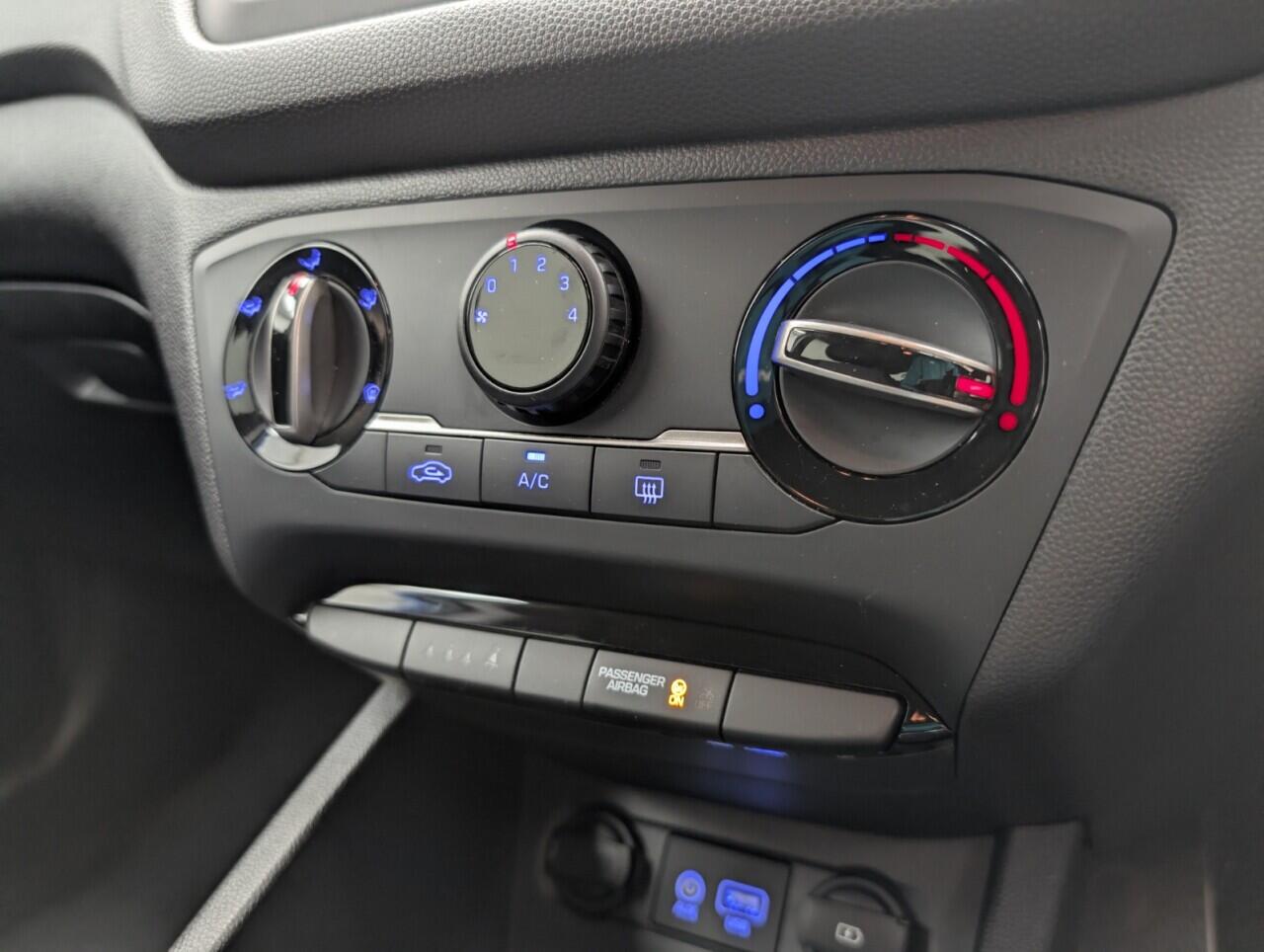 Used Hyundai i20 2019 for sale - 76424600: Photo 16