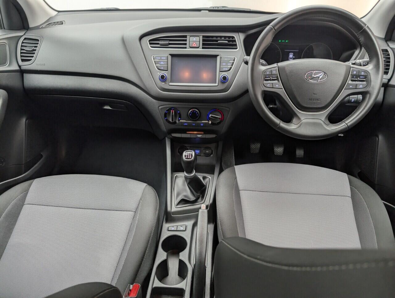 Used Hyundai i20 2019 for sale - 76424600: Photo 24