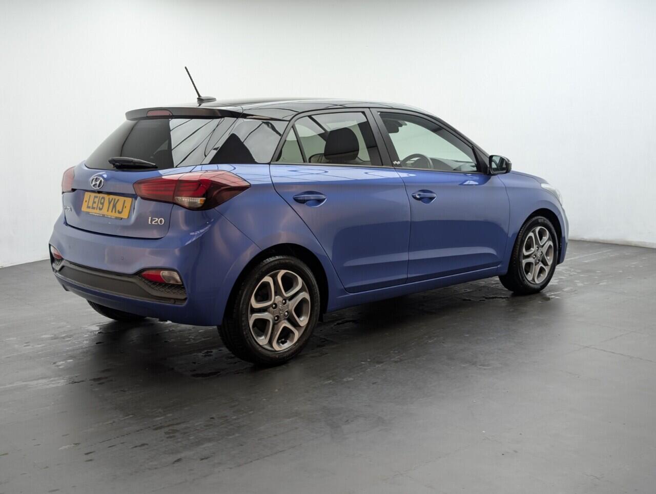 Used Hyundai i20 2019 for sale - 76424600: Photo 8