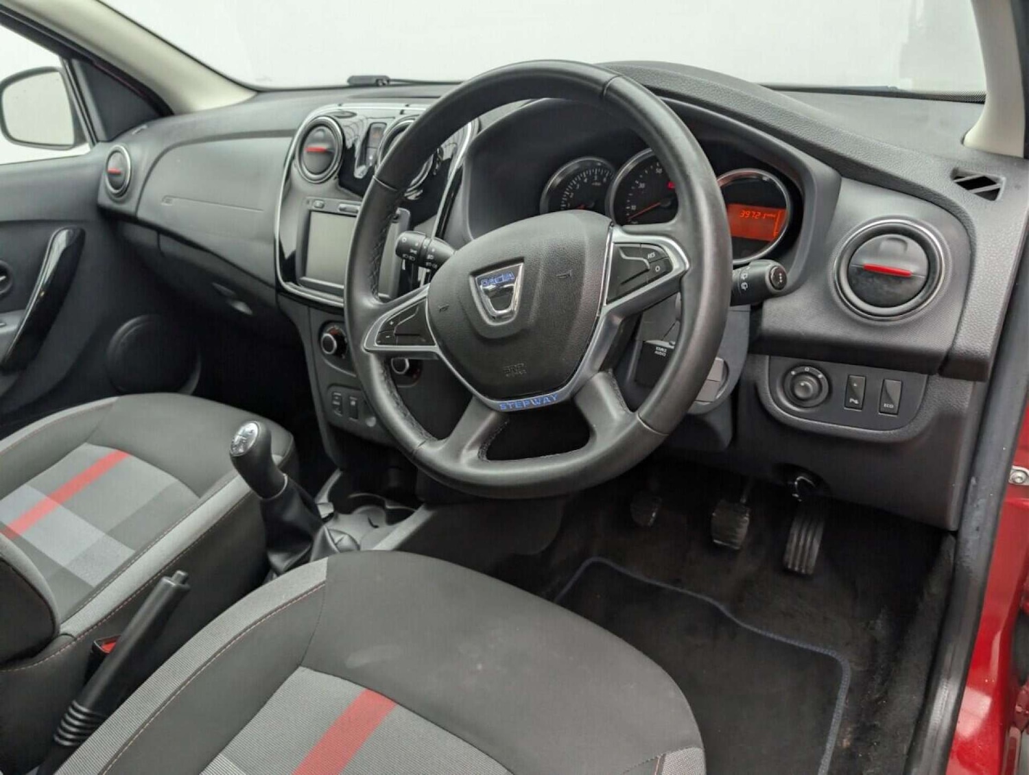 Used Dacia Sandero Stepway 2019 for sale - 77713036: Photo 11