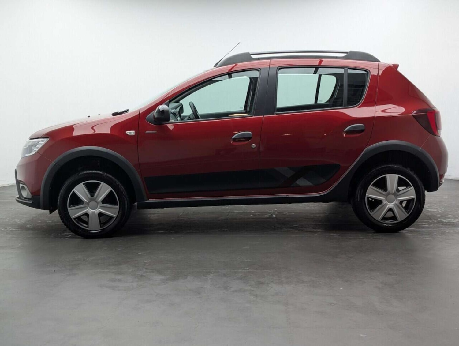 Used Dacia Sandero Stepway 2019 for sale - 77713036: Photo 5