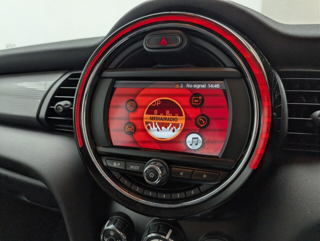 Used MINI Hatch 2018 for sale - 76801052: Photo 14