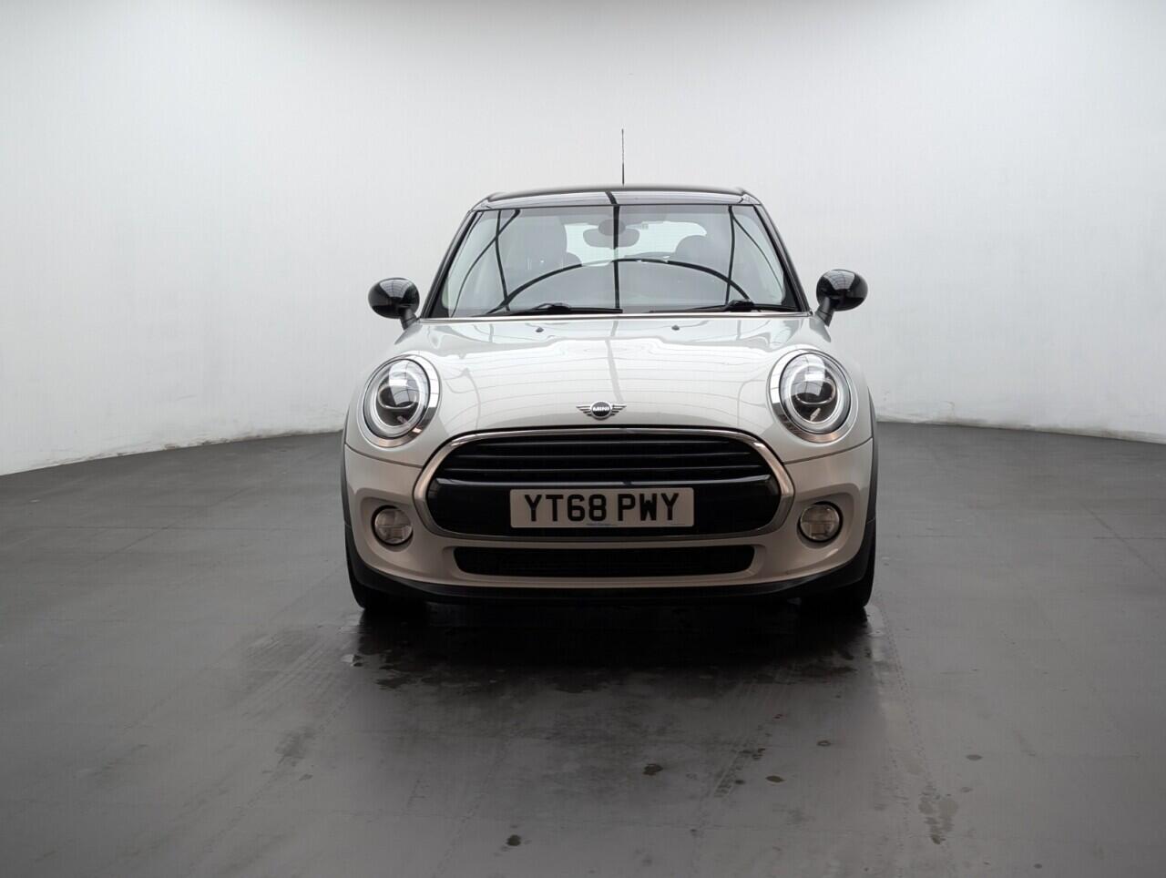 Used MINI Hatch 2018 for sale - 76801052: Photo 3