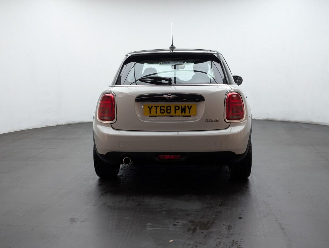 Used MINI Hatch 2018 for sale - 76801052: Photo 7