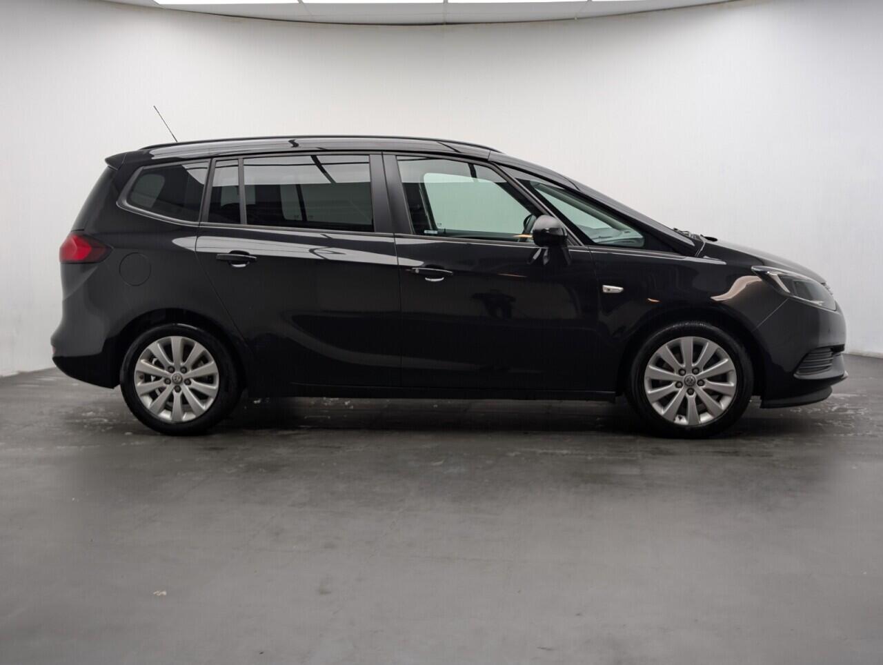 Used Vauxhall Zafira Tourer 2016 for sale - 77040724: Photo 9