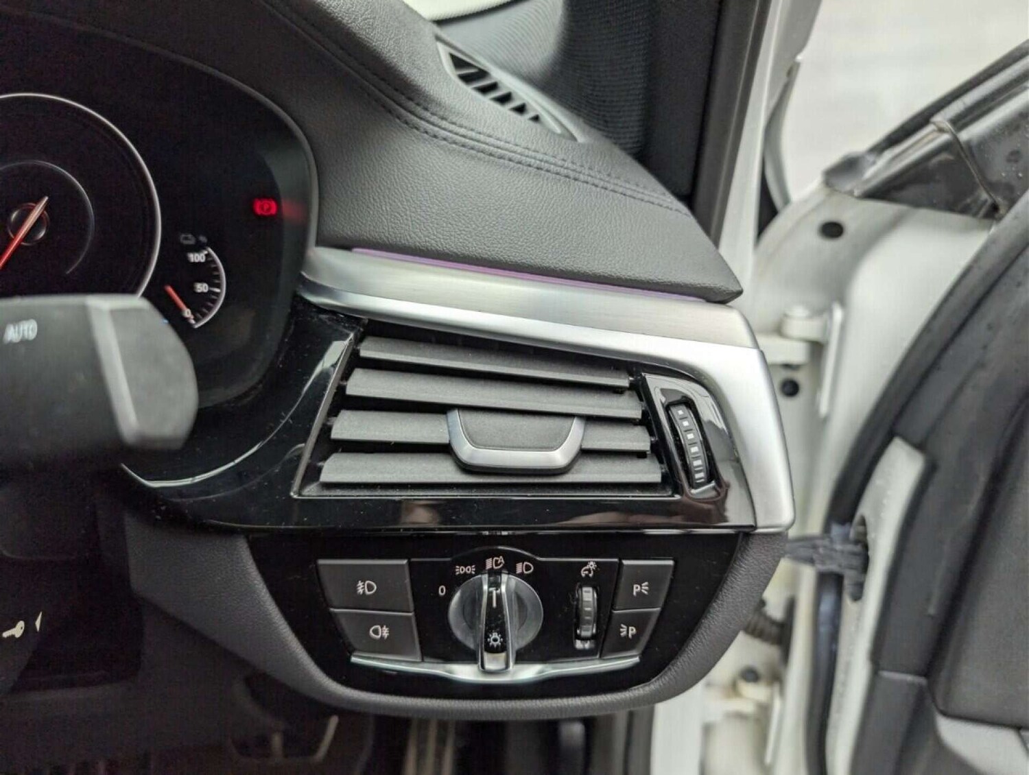 Used BMW 5 Series 2019 for sale - 77793049: Photo 21