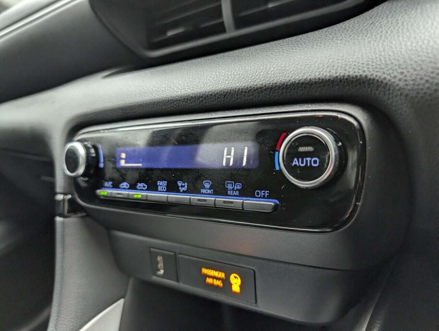 Used Toyota Yaris 2022 for sale - 77713719: Photo 17