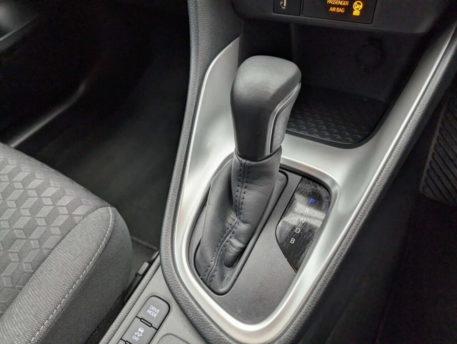 Used Toyota Yaris 2022 for sale - 77713719: Photo 18