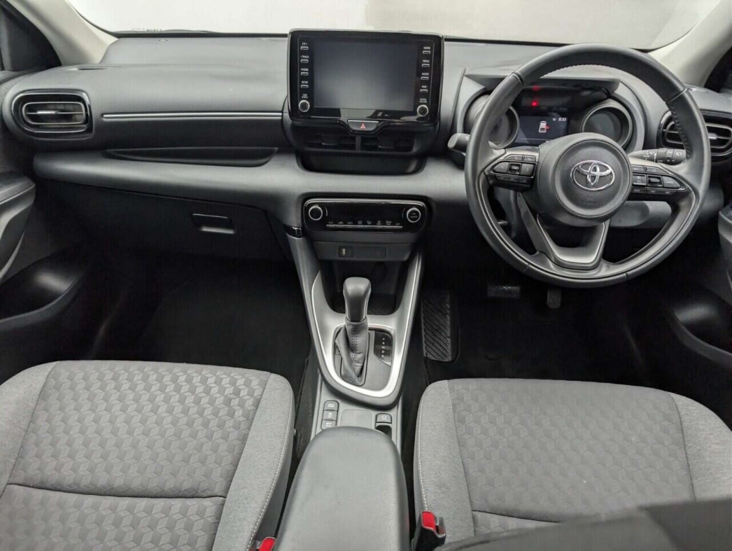 Used Toyota Yaris 2022 for sale - 77713719: Photo 23