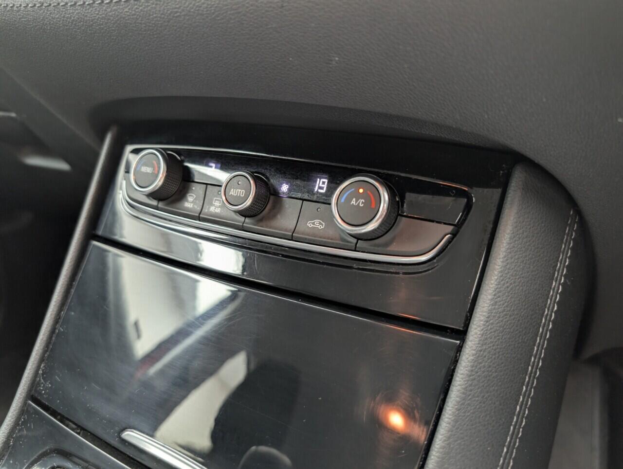 Used Vauxhall Grandland X 2018 for sale - 76424464: Photo 16