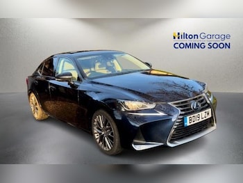 (19) - 2.5 300h Saloon 4dr Petrol Hybrid E-CVT Euro 6 (s/s) (223 ps) - CRUISE CONT