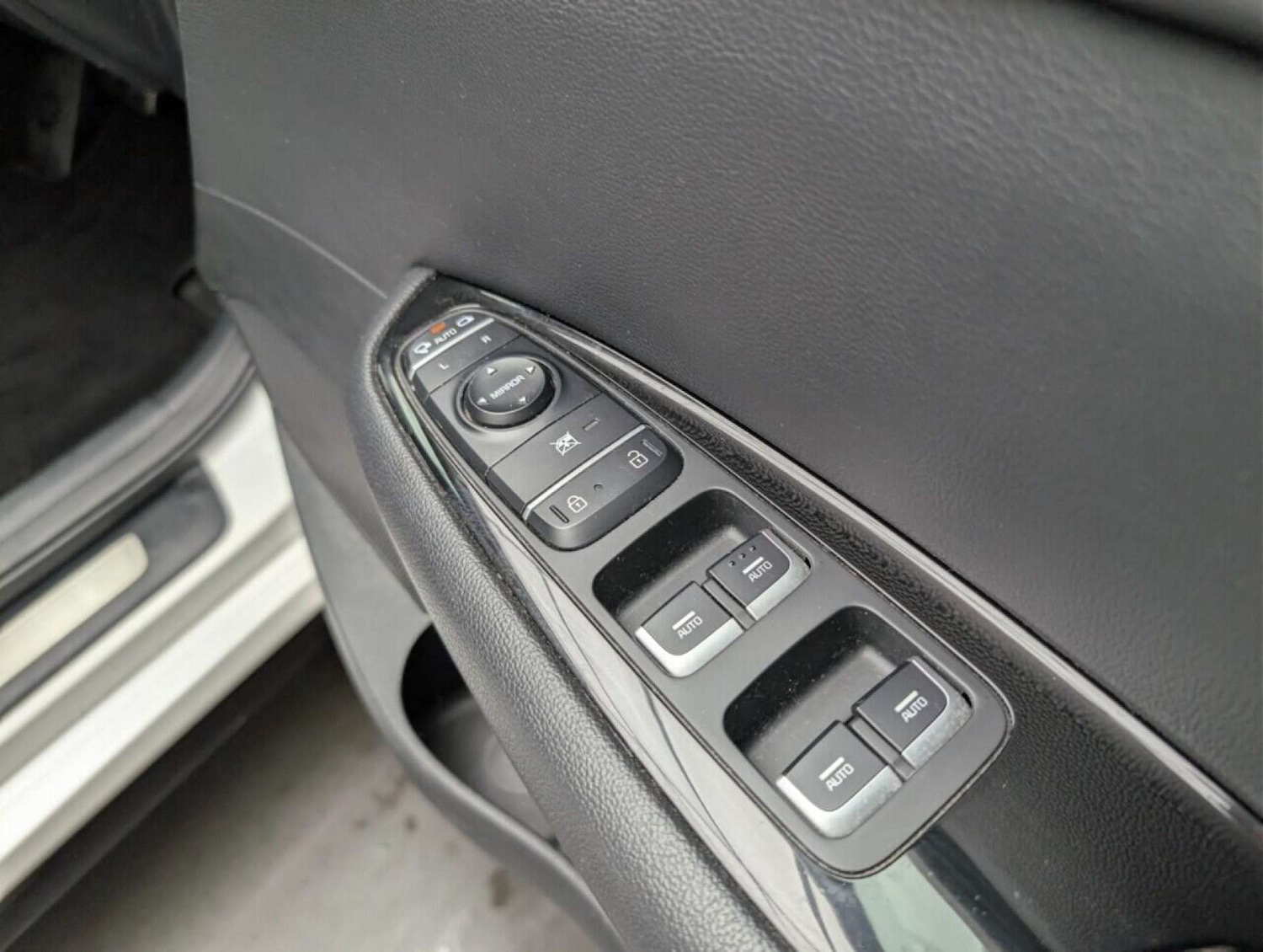 Used Kia Optima 2018 for sale - 77714532: Photo 20