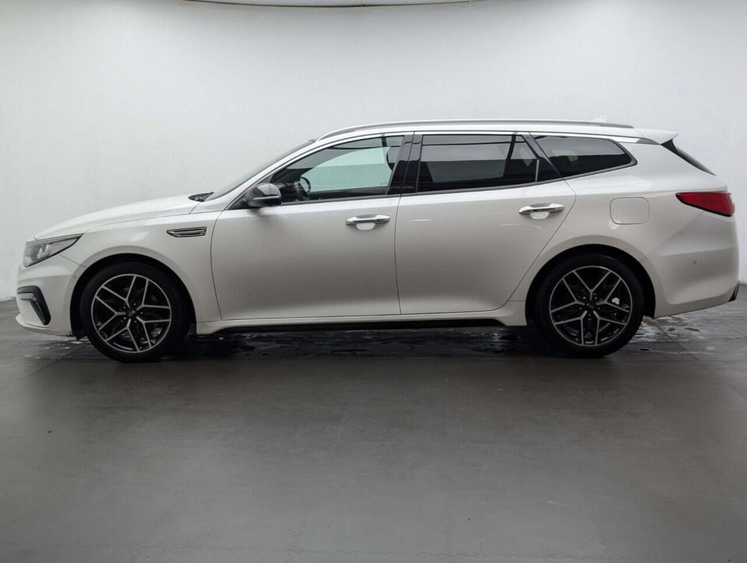 Used Kia Optima 2018 for sale - 77714532: Photo 5