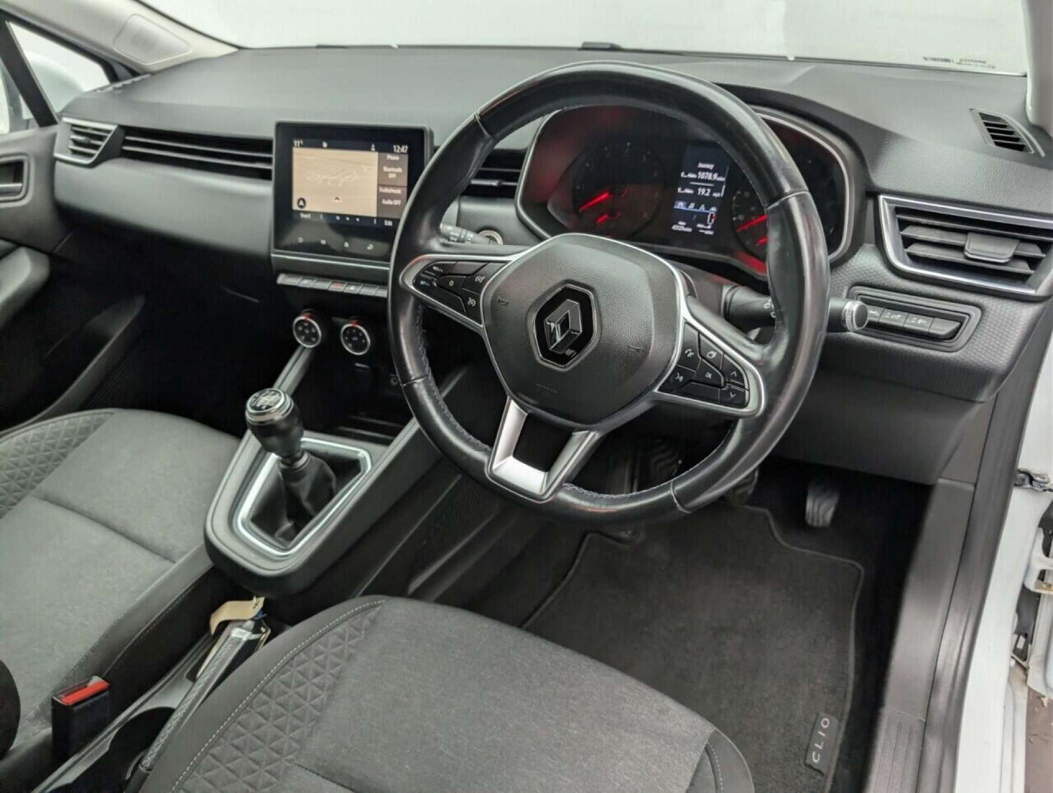 Used Renault Clio 2020 for sale - 77714464: Photo 11