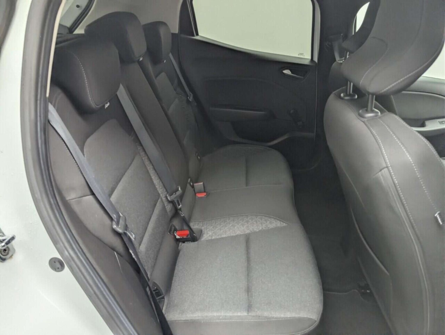 Used Renault Clio 2020 for sale - 77714464: Photo 24