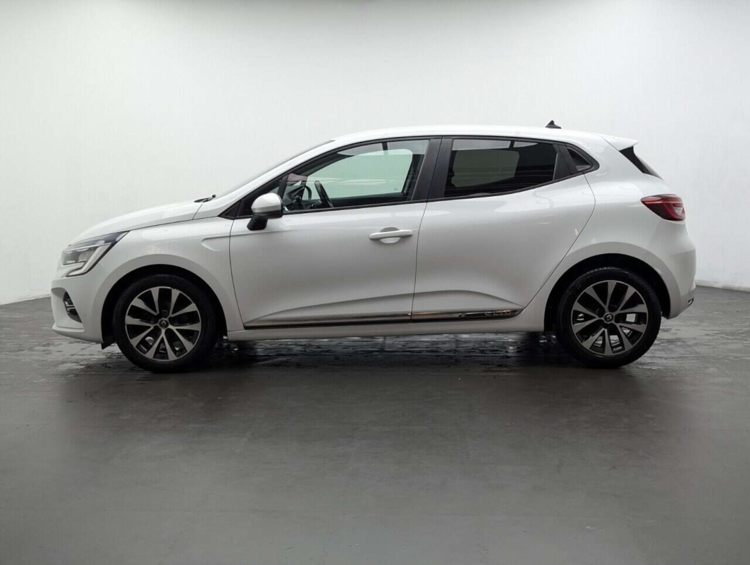 Used Renault Clio 2020 for sale - 77714464: Photo 5