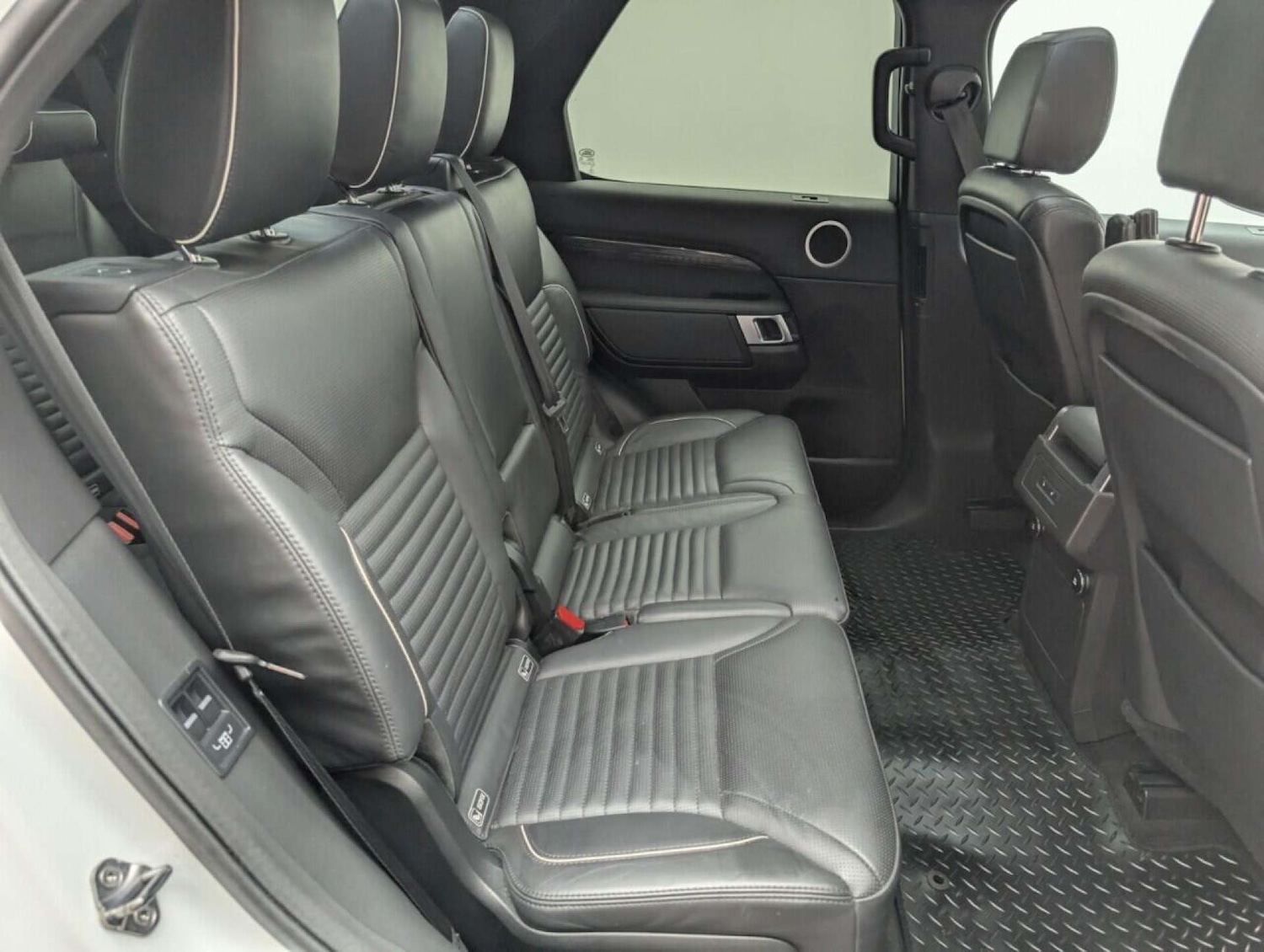 Used Land Rover Discovery 2018 for sale - 77714286: Photo 28