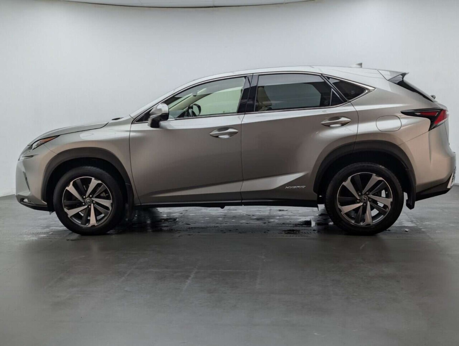 Used Lexus NX 2019 for sale - 77713658: Photo 5
