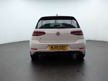 Used Volkswagen Golf 2019 for sale - 78901202: Photo