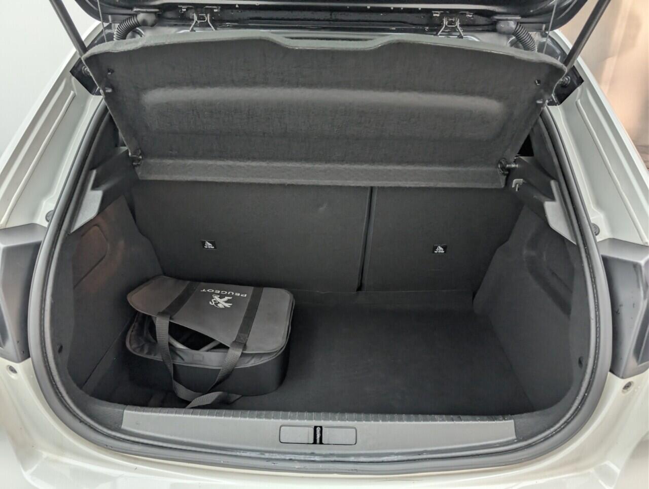 Used Peugeot E-208 2021 for sale - 77091363: Photo 24