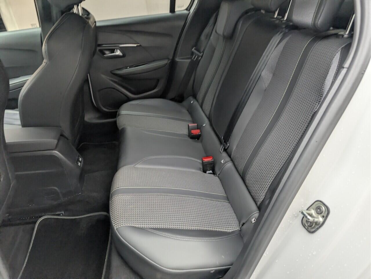 Used Peugeot E-208 2021 for sale - 77091363: Photo 25