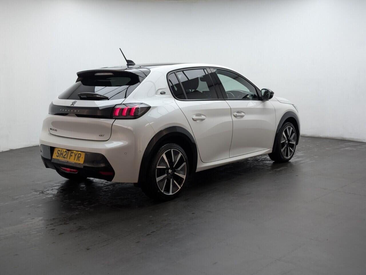 Used Peugeot E-208 2021 for sale - 77091363: Photo 8