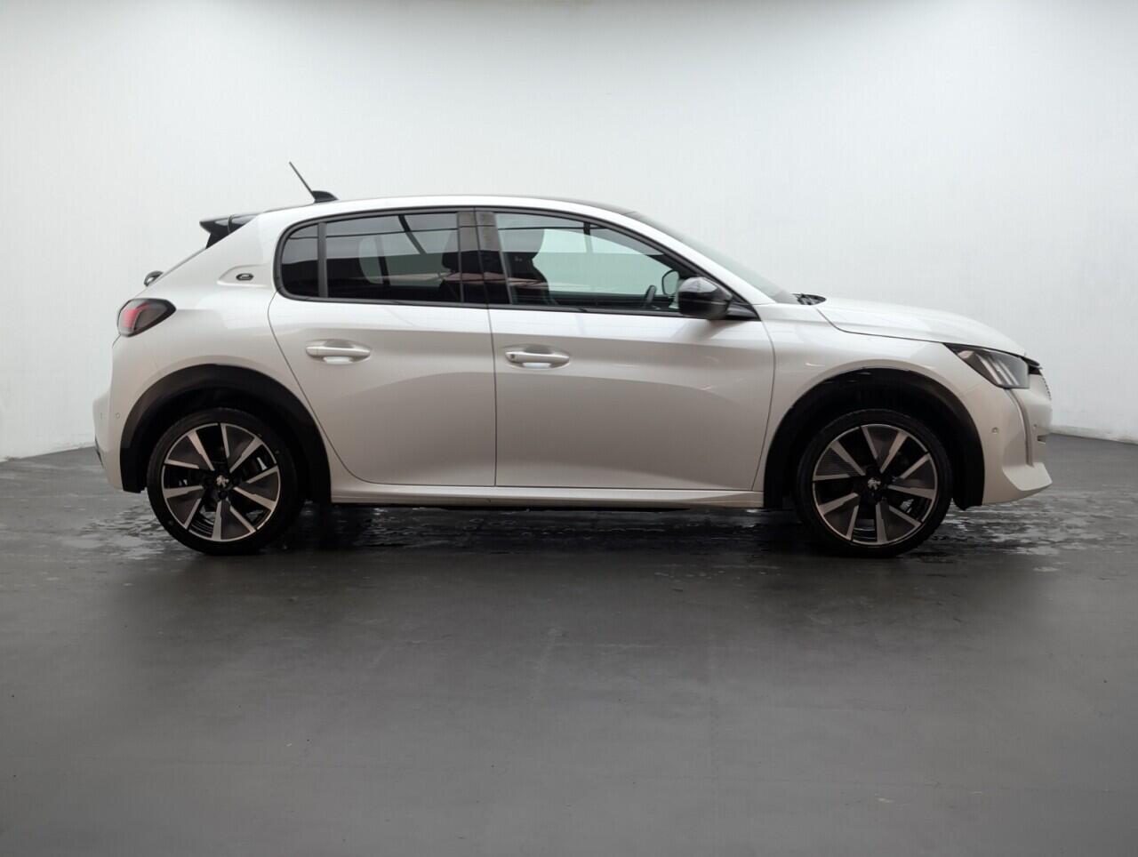 Used Peugeot E-208 2021 for sale - 77091363: Photo 9