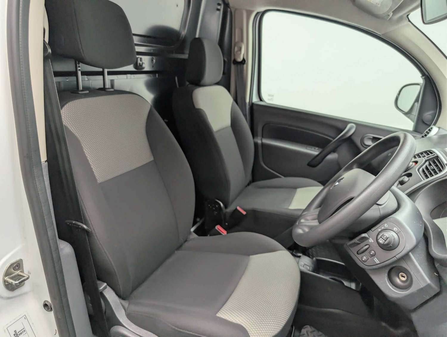 Used Renault Kangoo 2021 for sale - 77713920: Photo 25