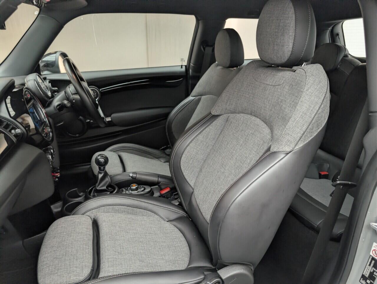 Used MINI Hatch 2018 for sale - 76765129: Photo 27